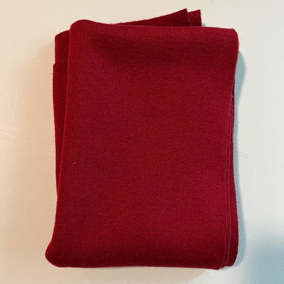 Men’s Scarf - Picture 1 of 3